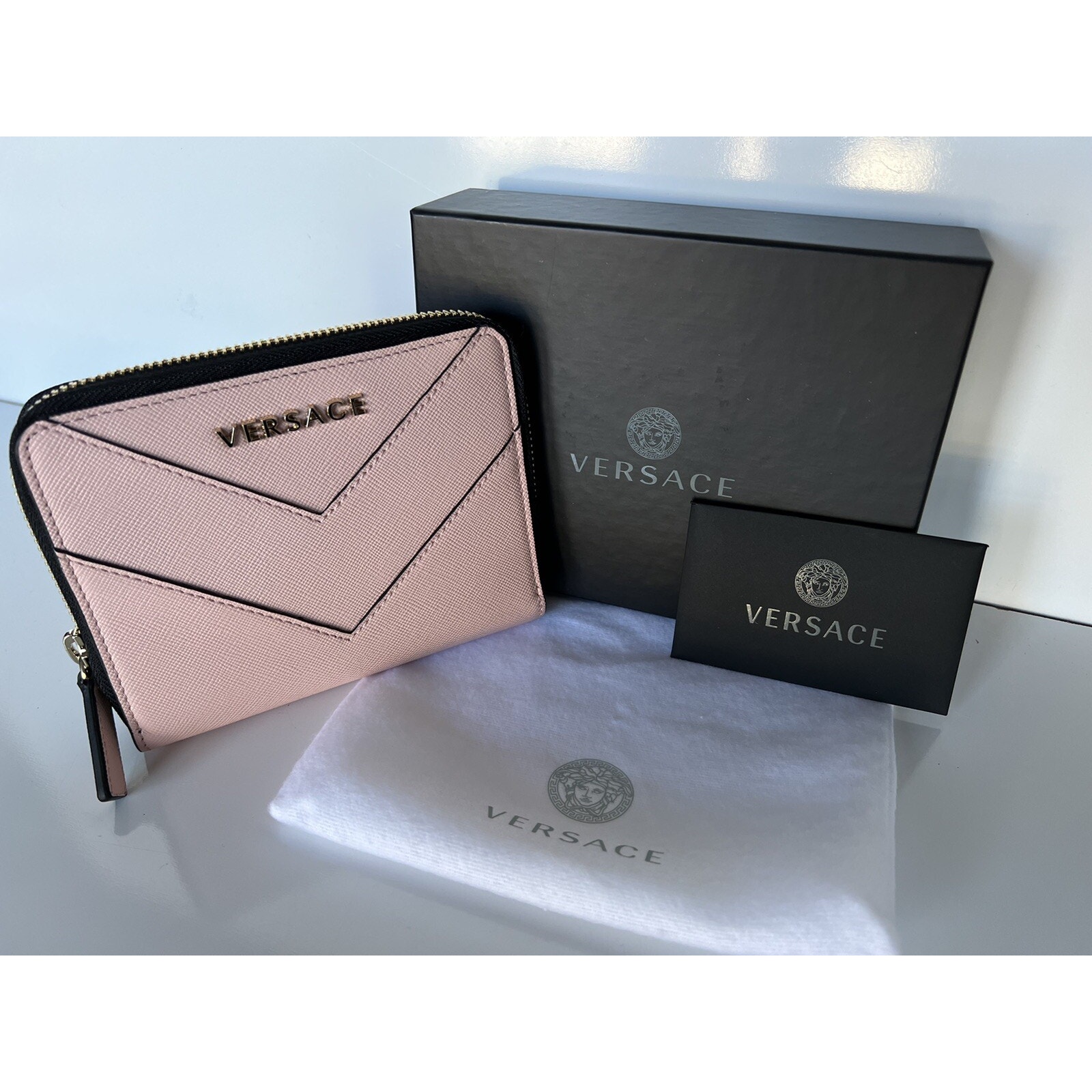 Nwt Versace Blush Pink Calf Leather Medium Zipper Wallet Made In Italy 593